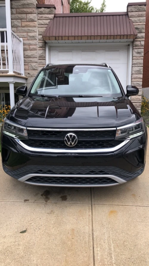 Volkswagen Taos 2023 SE Black 