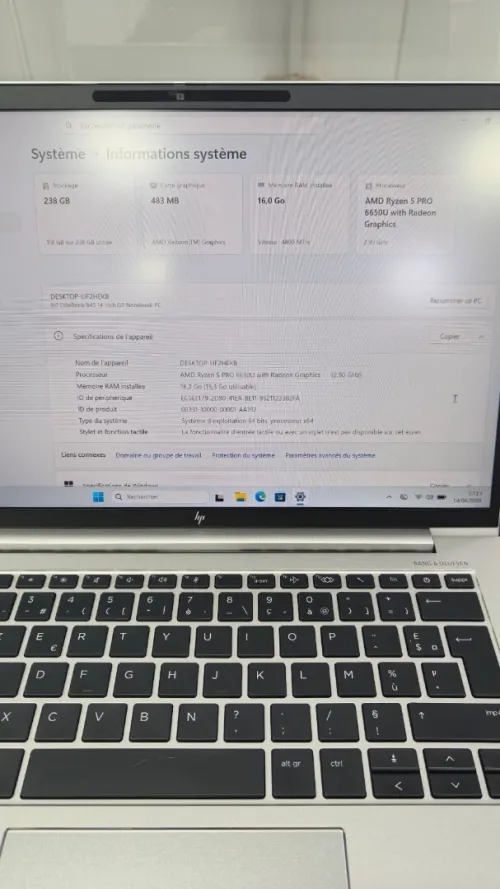 HP ELITBOOK 845 G9 RYZEN 6 PRO 6650U 16GB DDR5 256GB SSD AVEC CHARGEUR ORIGINAL HP 65W TYPE C ET SACOCHE HP