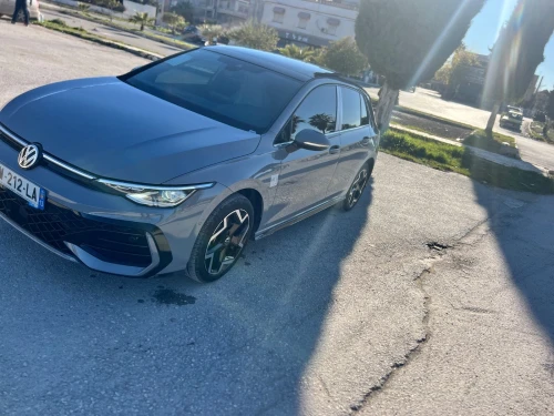 Volkswagen Golf 8 2025 R-Line