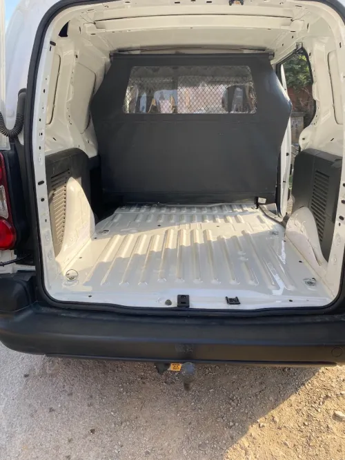 Peugeot B9 2015 B9