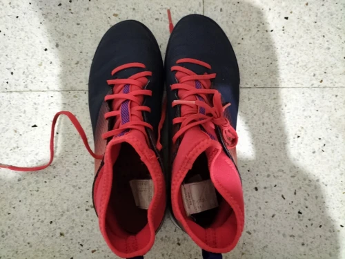 crampon sport futsal ou cours