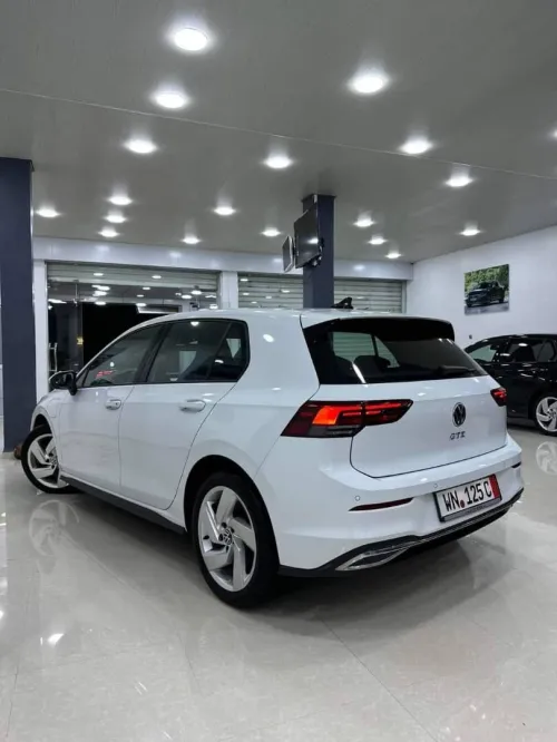 Volkswagen Golf 8 2021 GTE