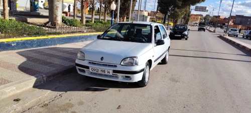 Renault Clio 1 1998 Japonais