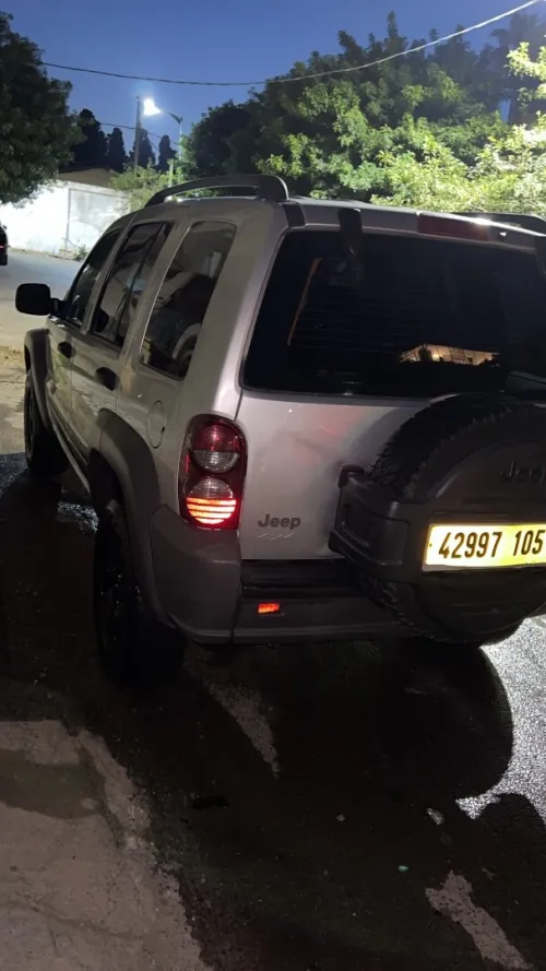Jeep Cherokee 2005 