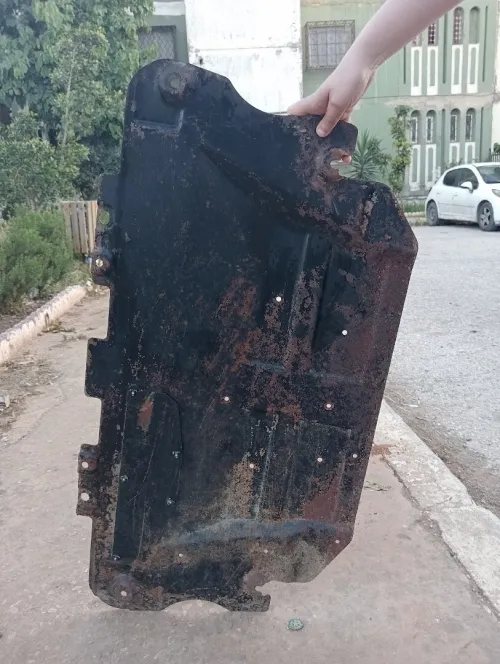 Plaques protège moteur kongo et Renault trafic 