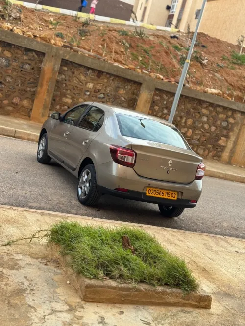Renault Symbol 2015 