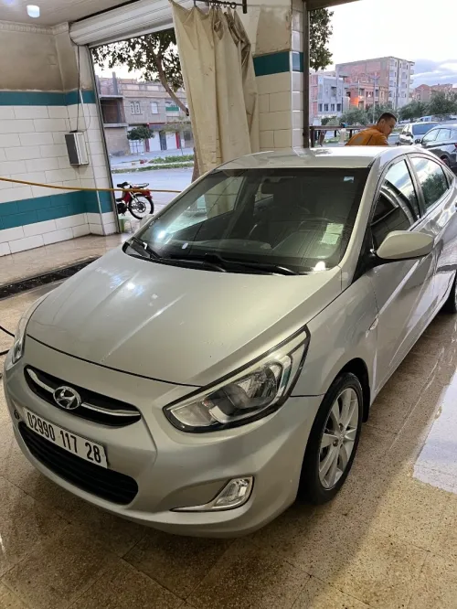 Hyundai Accent RB  4 portes 2017 Accent RB  4 portes