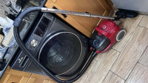 Aspirateur hisence 2300w