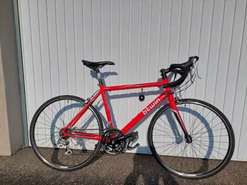 Velo de course b'twin