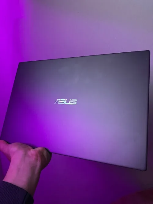 ASUS EXPERTBOOK I5 8TH GEN 15,7 POUCES 8/512GB