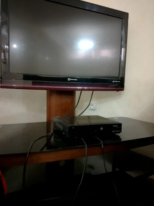 2 télévisions dêja utilisés à vendre.