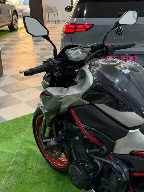 Kawazaki Z900 2023