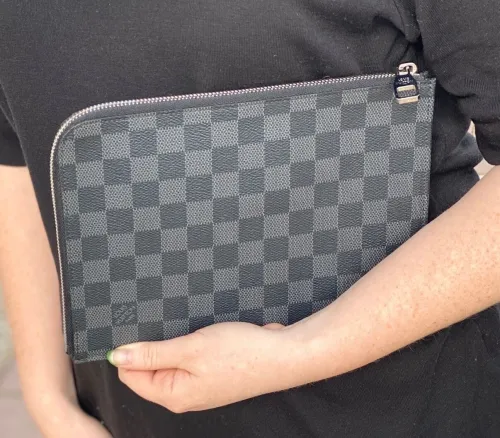 Louis Vuitton pochette