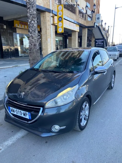 Peugeot 208 2014 Allure