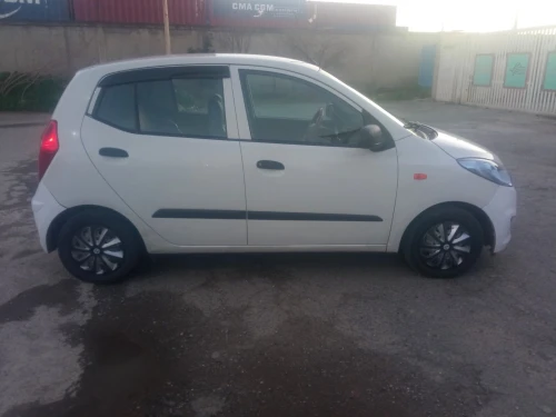 Hyundai i10 Plus 2014 GL Clim