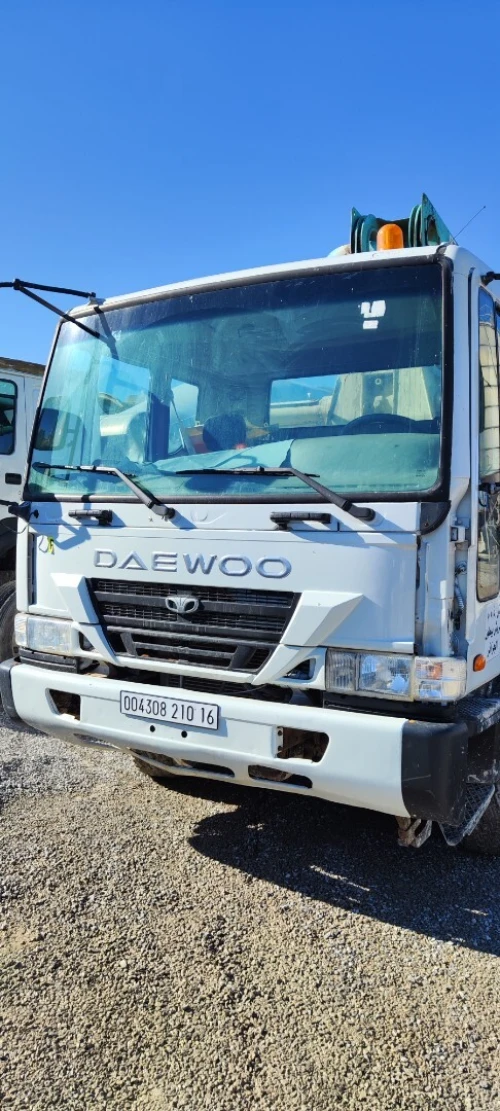 Daewoo Pompe à béton EVERDIGM 