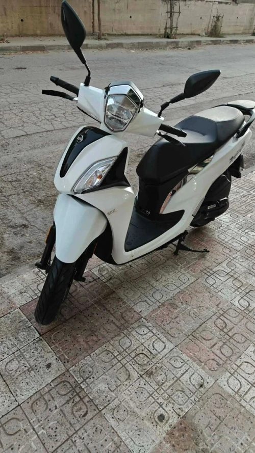Sym St 200 2025
