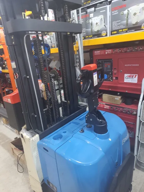 GROUPE ELECTROGENE 20Kva compresseur machines pvc compacteur gute icaro coudeuse Cisaille redressese
