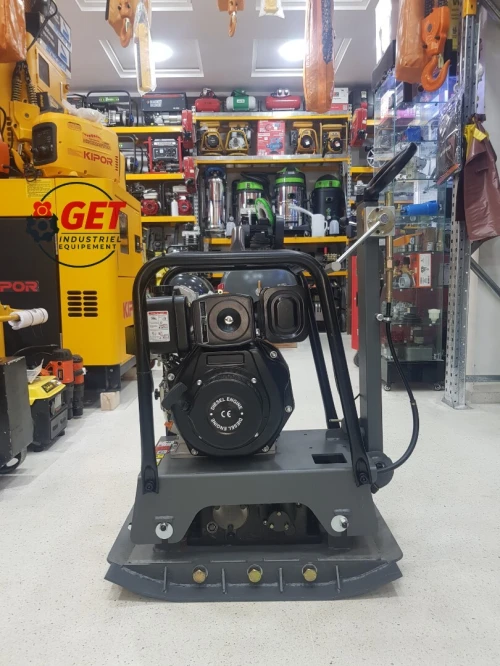 COMPACTEUR a main
