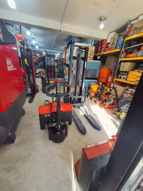 Groupe électrogène 15kva automatique compacteur damesauteuse scie a sol compresseur transpalette