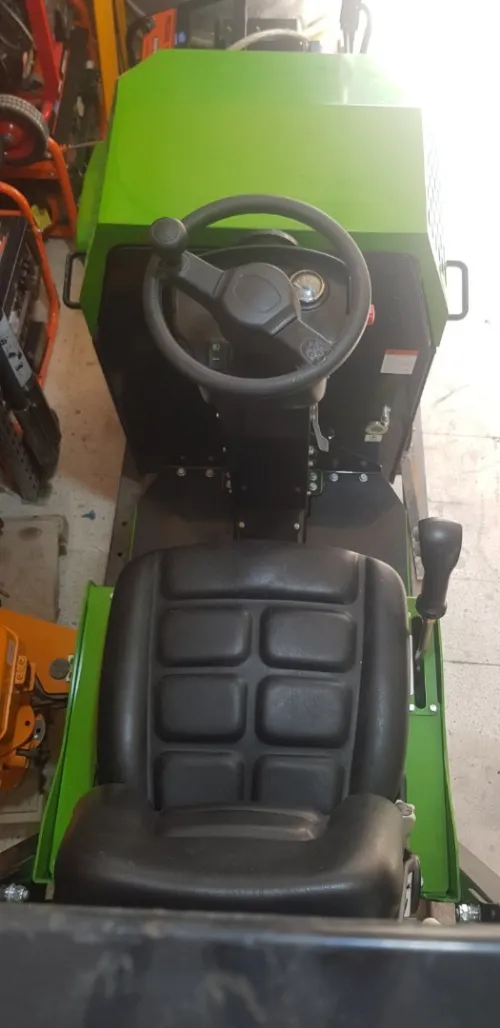 COMPACTEUR