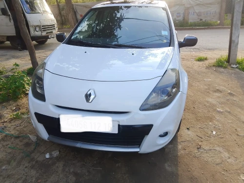 Renault Clio 3 2012 Night and Day