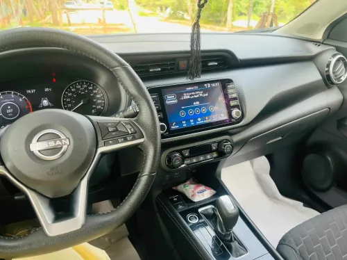 Nissan kicks 2023 