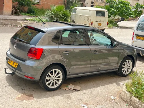 Volkswagen Polo 2016 carrat