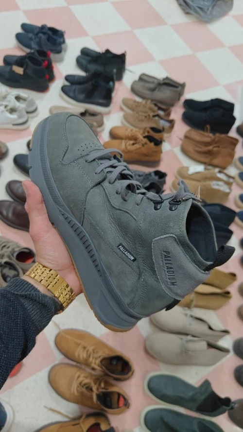 Chaussures originale clarks,palladium,rebook,uspolo,