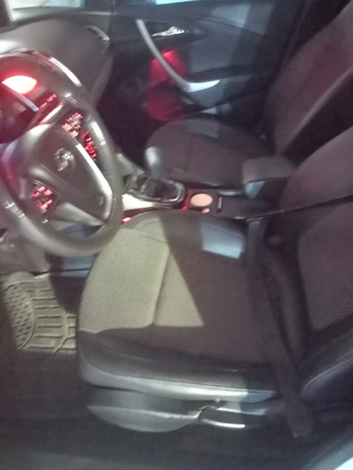 Opel Astra 4 portes 2014 Astra 4 portes
