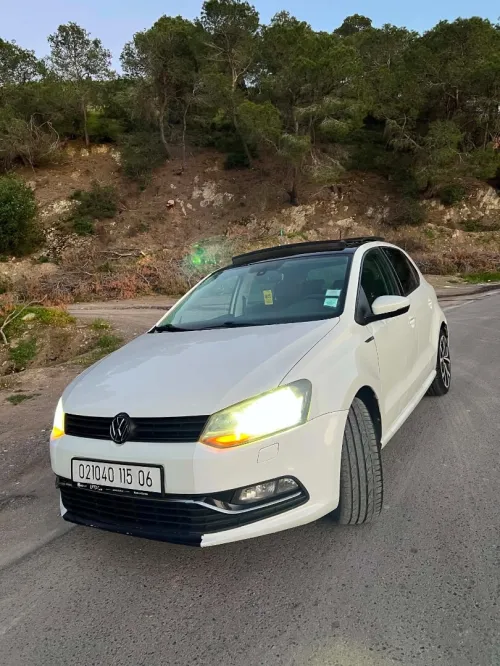 Volkswagen Polo 2015 Carat+