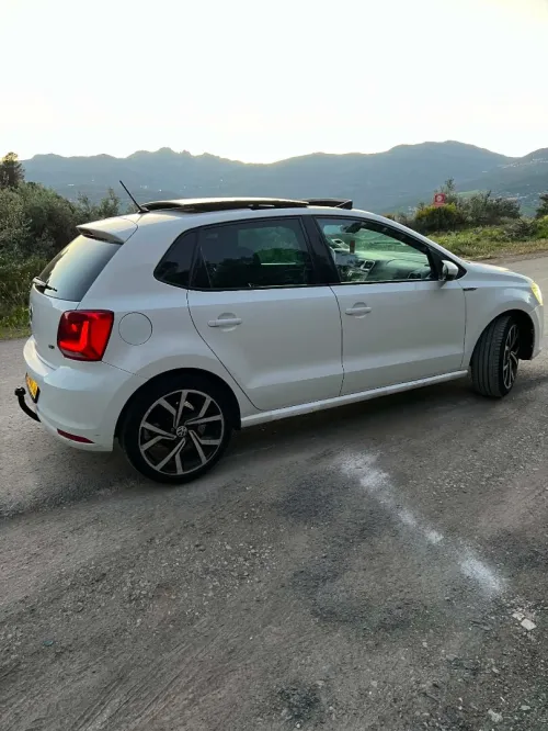 Volkswagen Polo 2015 Carat+