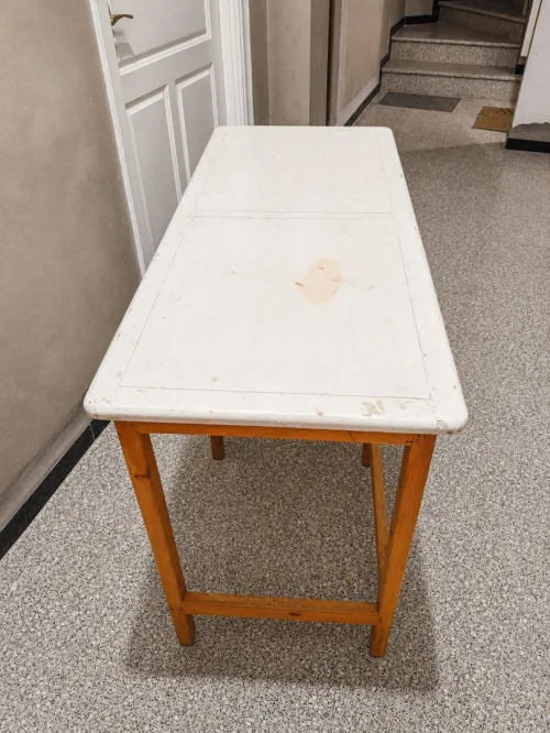 6 Tables pour les cours de soutien