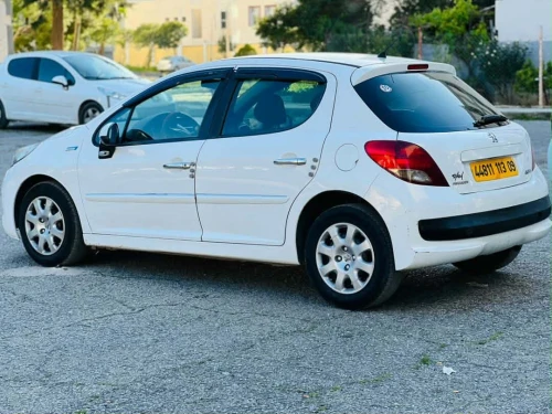 Peugeot 207 plus 2013 207 plus