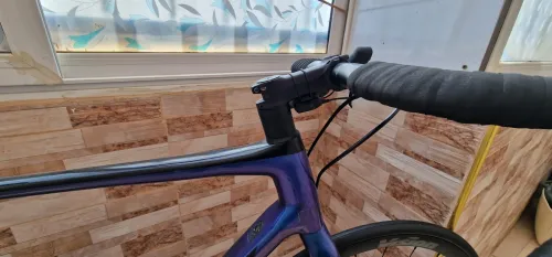 Vélo route Gravel giant carbon
