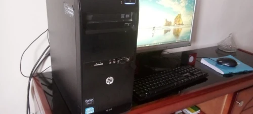 ORDINATEUR PC DE BUREAU