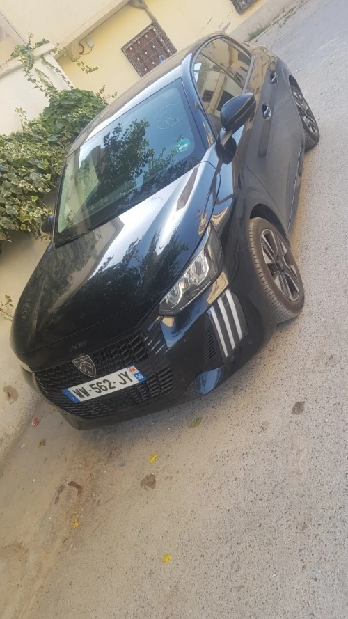 Peugeot 208 2024 Allure Pack