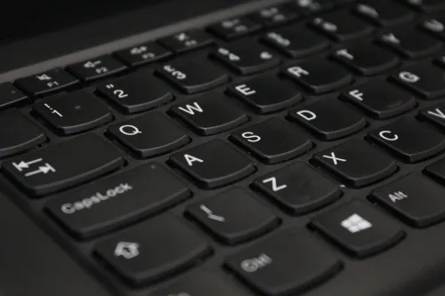LENOVO THINKPAD T490s I7 8th 16GB 512GB SSD FHD 14"