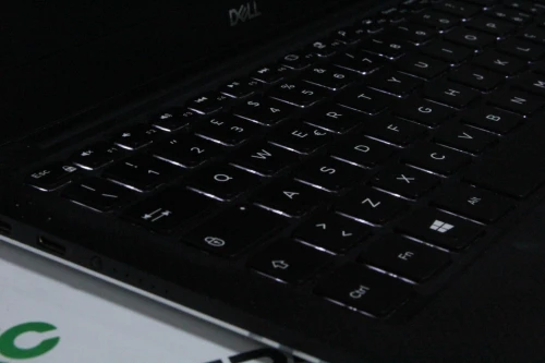 DELL XPS 13 9305 I7 11th 16 GB 512 GB SSD 13" FULL HD 