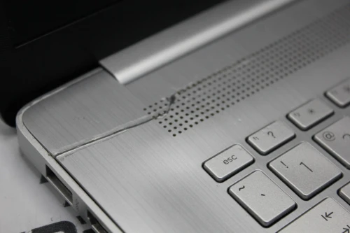 HP LAPTOP 17 I7-1165G7 16GB 512GB SSD 17 FHD
