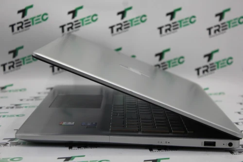 HP LAPTOP 17 I7-1165G7 16GB 512GB SSD 17 FHD