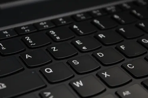 LENOVO THINKPAD E16 I7 13th 16 GB 512 GB SSD 16" FHD NEUF
