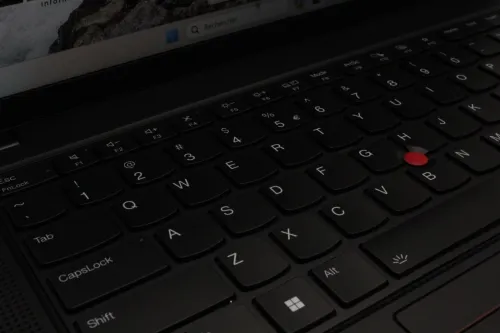 LENOVO THINKPAD T14 RYZEN 5 PRO 8540U 16GB 512GB SSD ECRAN 14"FHD
