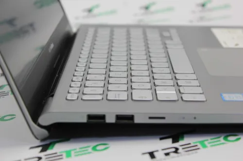 ASUS VivoBook S14 I3 8th 8GB 256GB SSD FHD