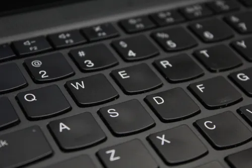LENOVO THINKPAD T14 I7 11th 32 GB 512 GB SSD FHD 14" TACTILE 