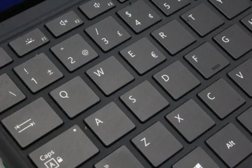 MICROSOFT SURFACE PRO 8 I7 11th 16 GB 512 GB 3K TACTILE DETACHABLE