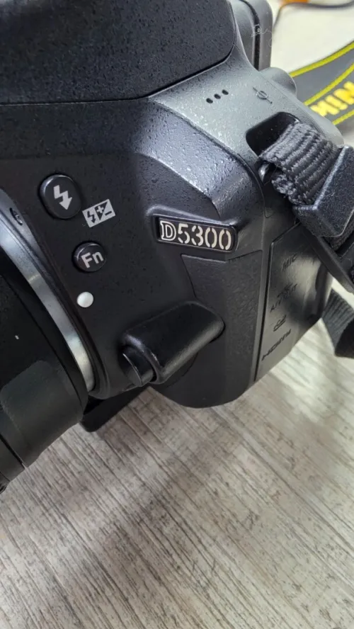 Nikon D5300 18-55 Vr +Trépied Manbily MPT-284 Aluminium