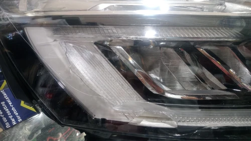 Phare clio4 GT Line