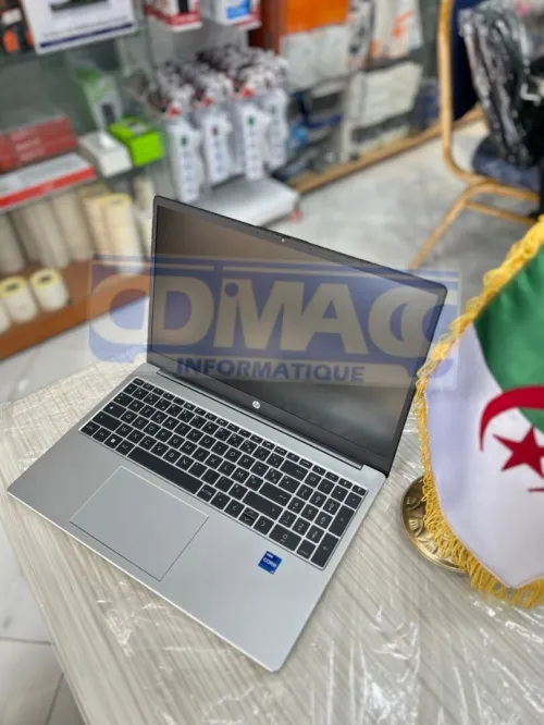 لاب توب HP أنيق و خفيف
