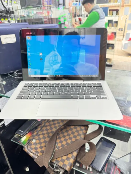 Asus transformerbook T200 Tactile 